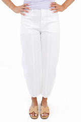On The Daily Barrel Jeans - White
