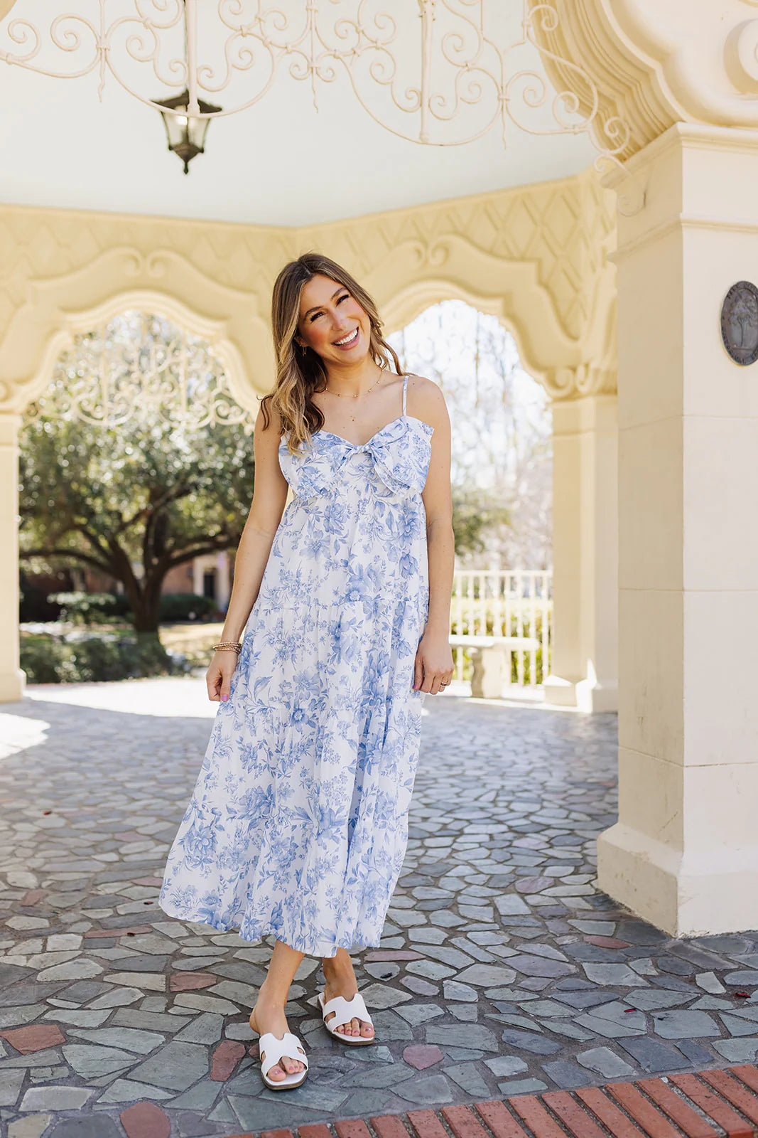 The Chloe Bow Midi Dress - White/Blue