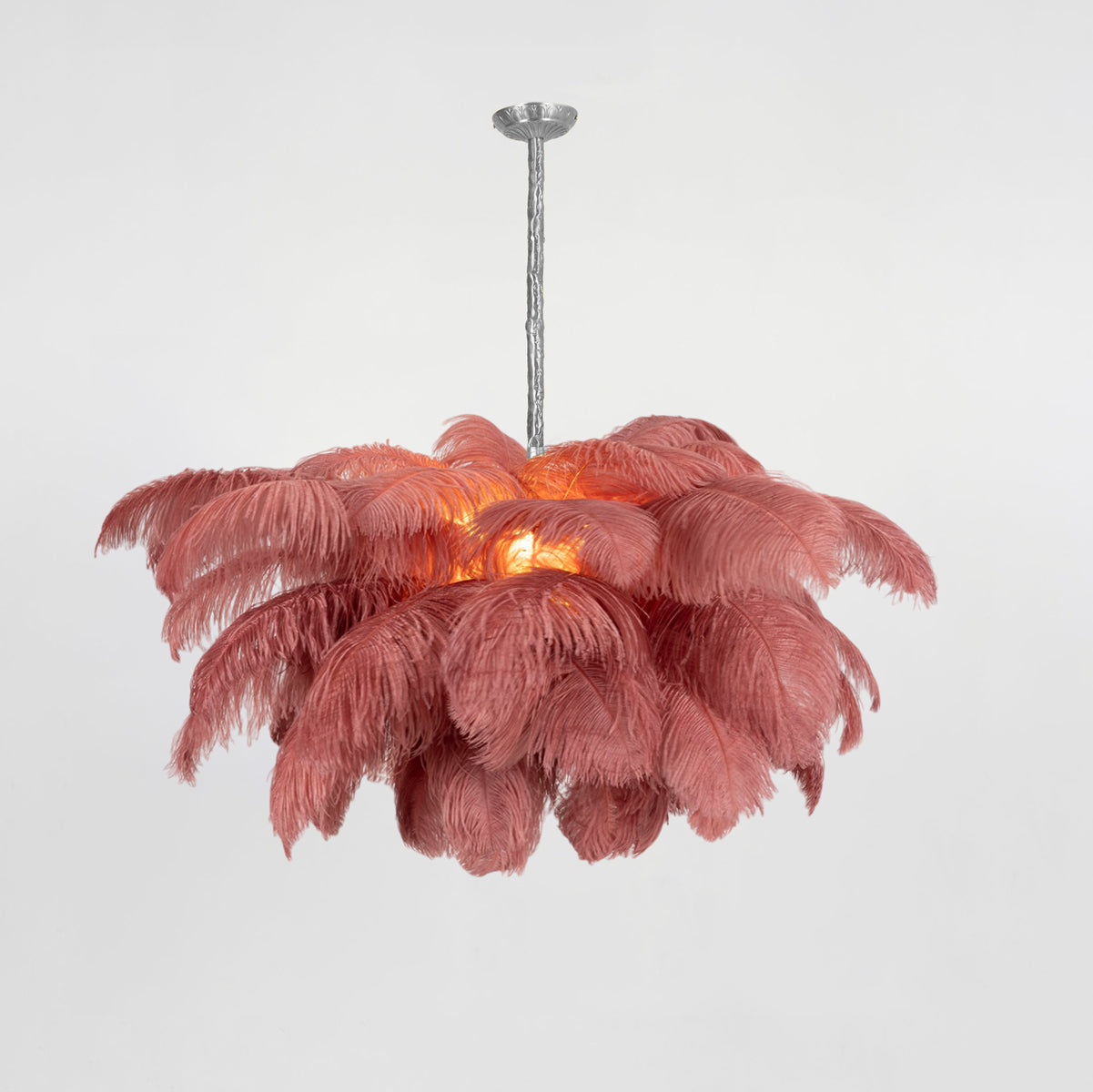 Chandeliers de Plumas de Avestruz Extra Grande con Base de Latón – Iluminación de Lujo 24